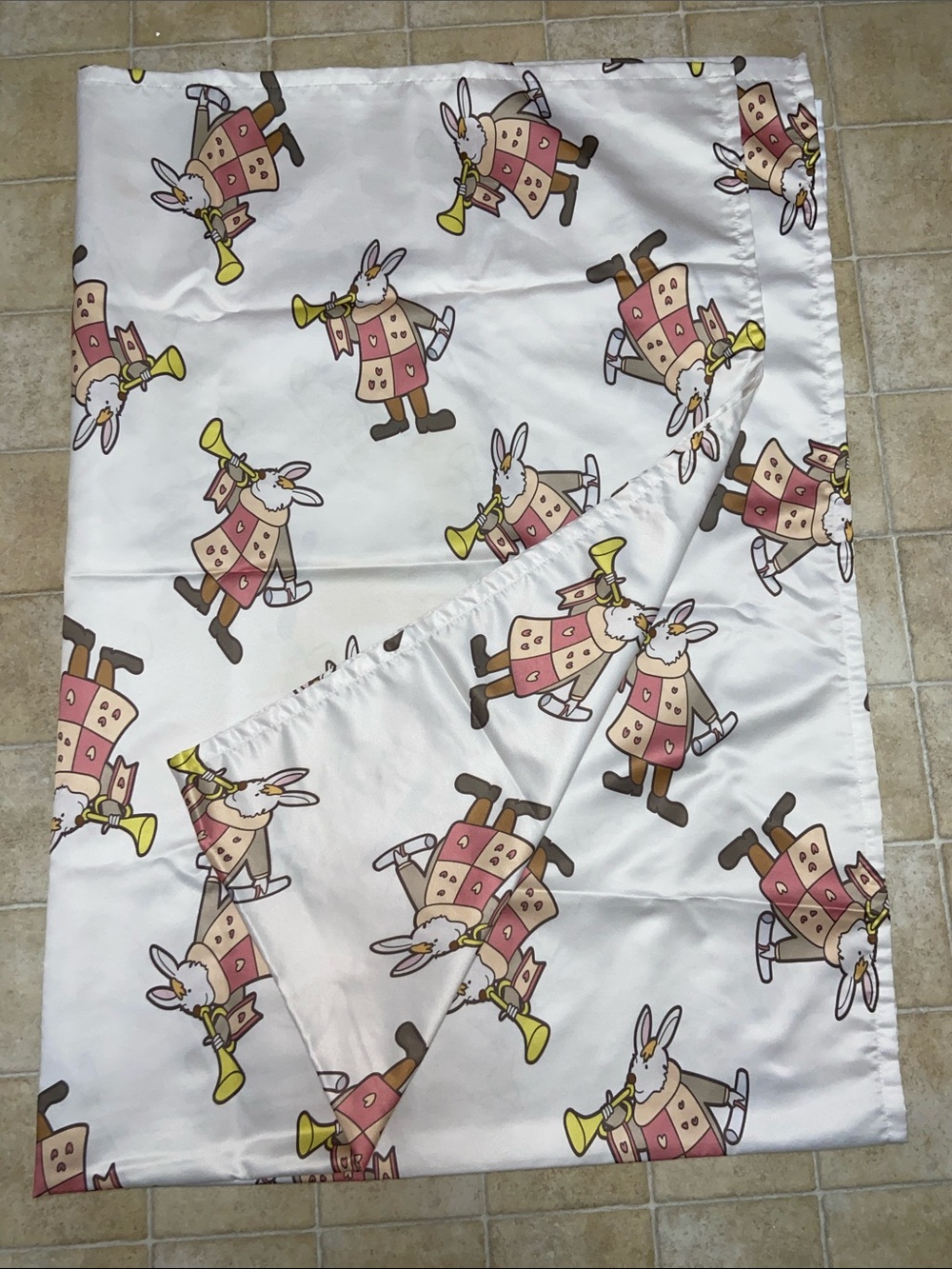 Style Vintage Bunny Trumpet Tablecloth White with Pink and Yellow Accents